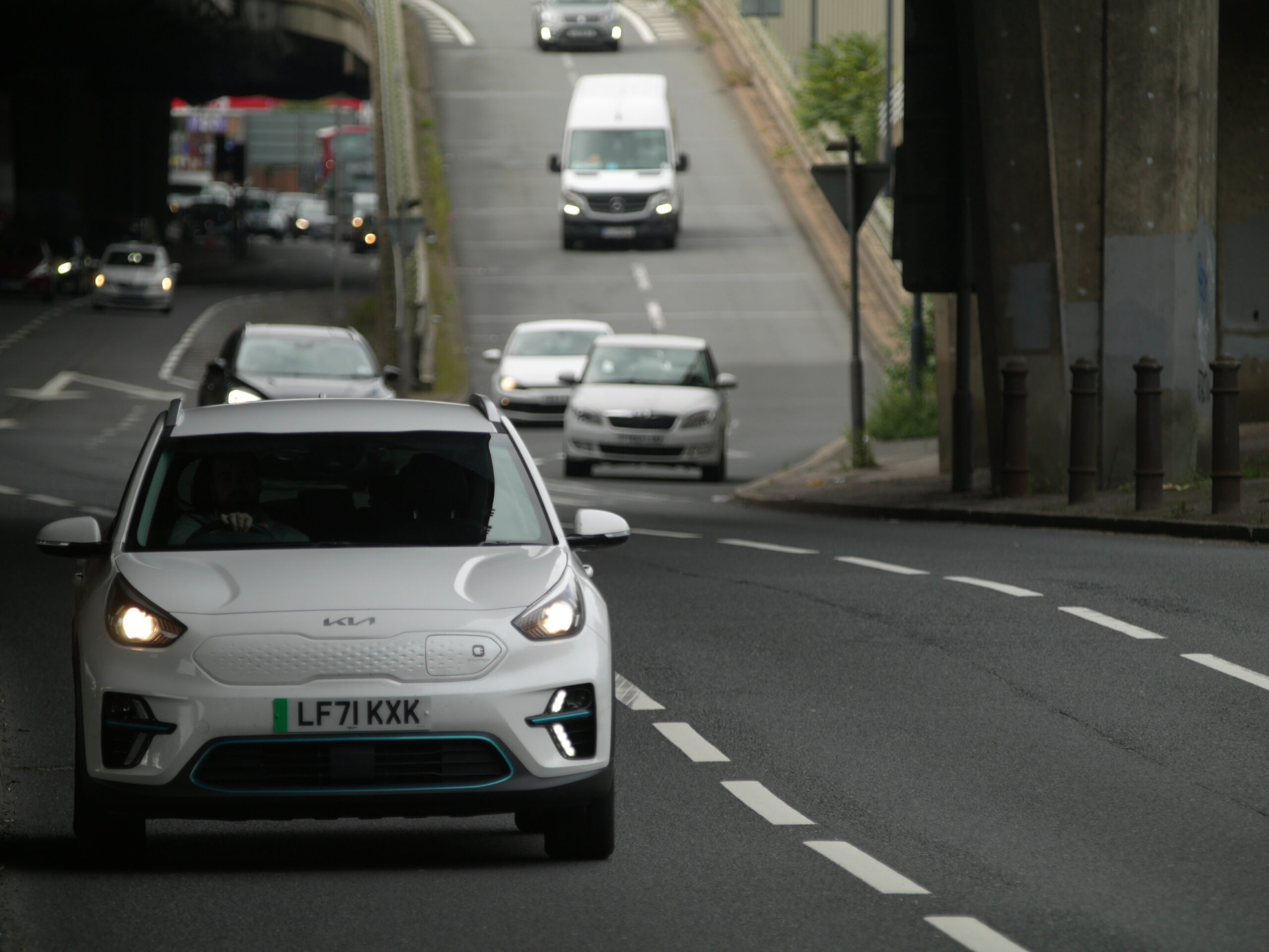 Cars on the A4 at Brentford (copyright Simon MacMichael)