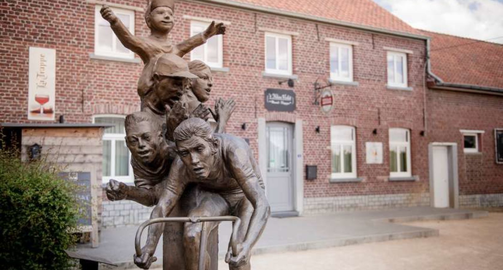 Eddy Merckx monument, Tielt-Winge