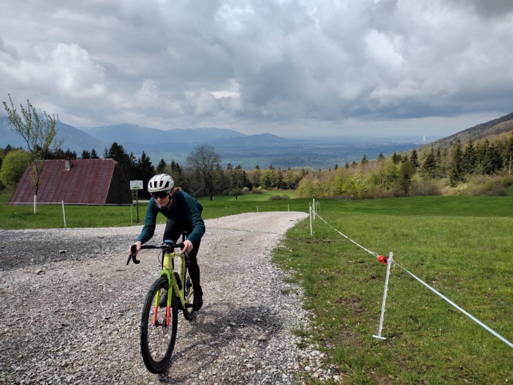 2022 Felt Breed Carbon First Ride 13