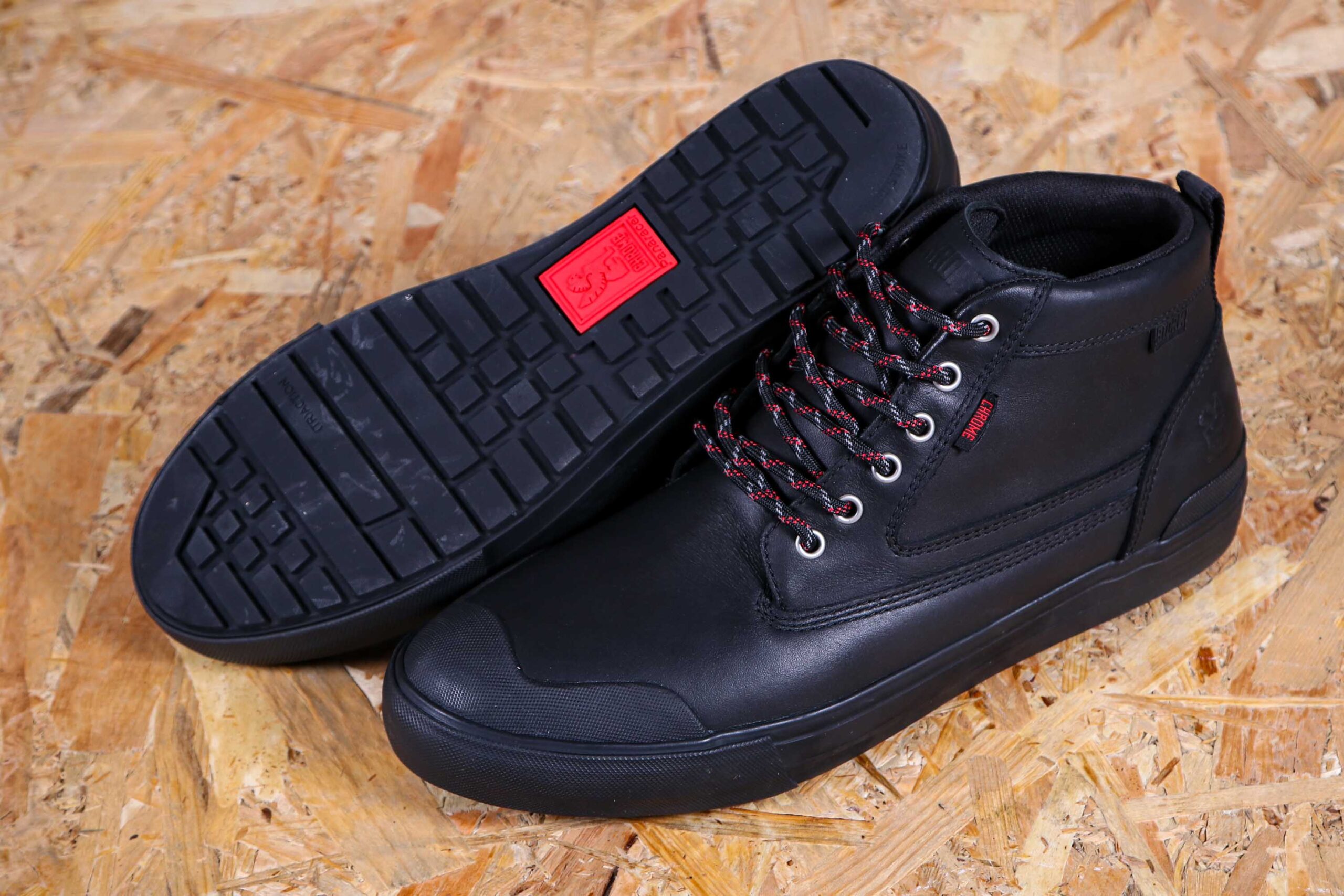Chrome Storm 415 Traction boot - Cycling News | Bike Reviews | road.cc