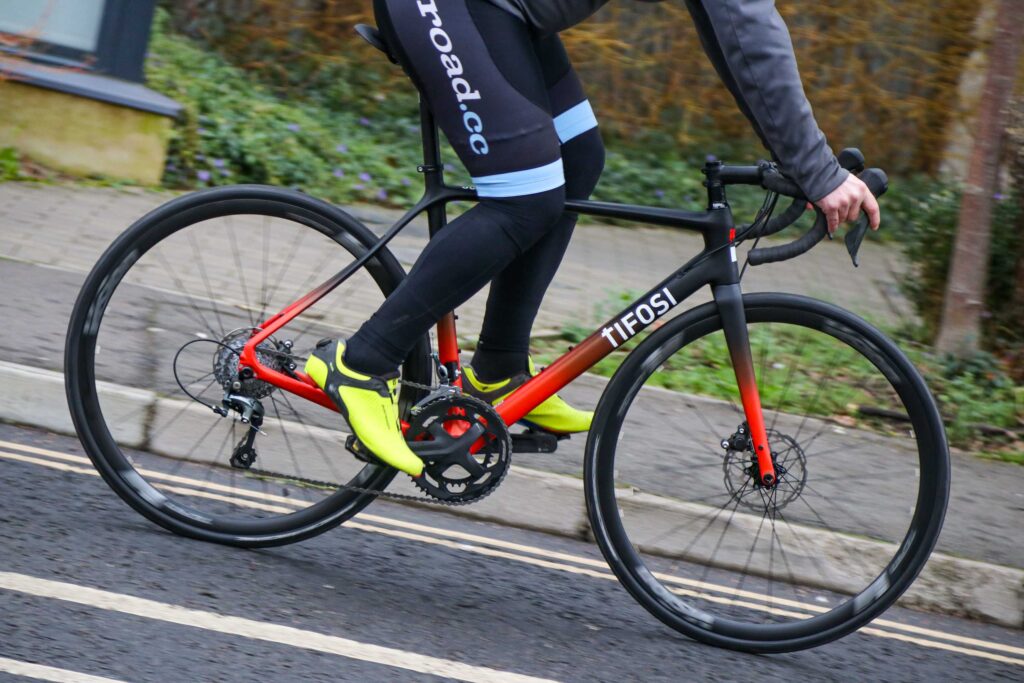 2021 Tifosi Scalare – riding 1.jpg