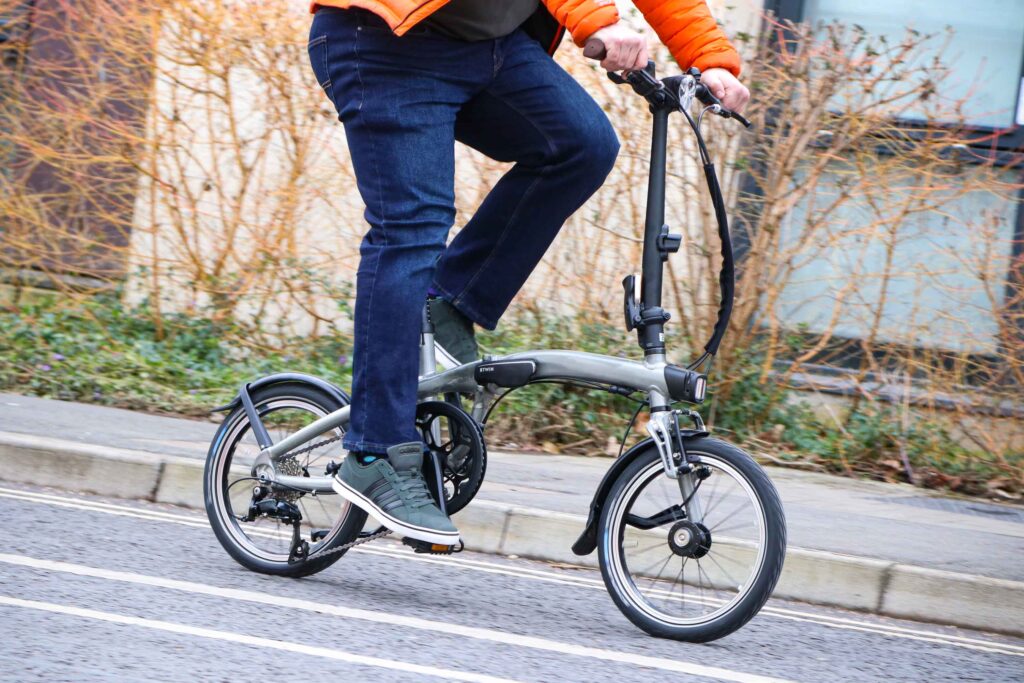 2023 BTwin Ultra compact 1 second light folding bike – riding 1.jpg