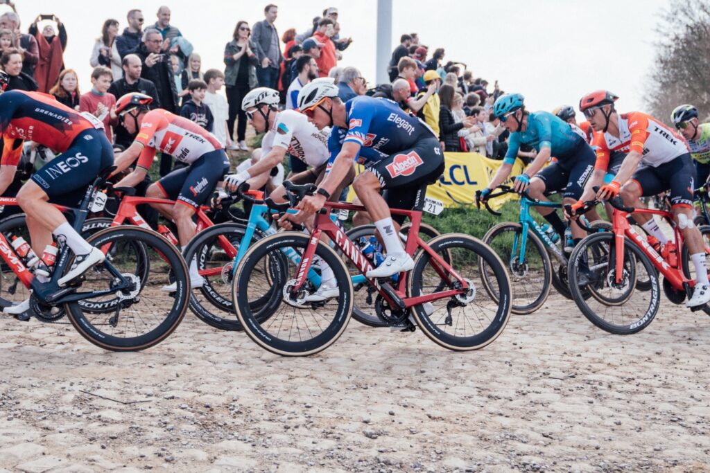 2023 Paris Roubaix Mathieu van der Poel © Zac Williams-SWpix.com – 1