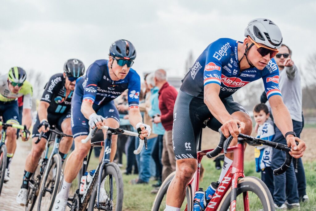2023 Paris Roubaix Mathieu van der Poel © Zac Williams-SWpix.com – 1