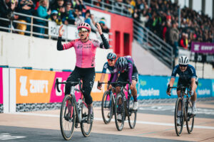 Alison Jackson wins Paris-Roubaix, 2023 (Alex Whitehead/SWpix.com)