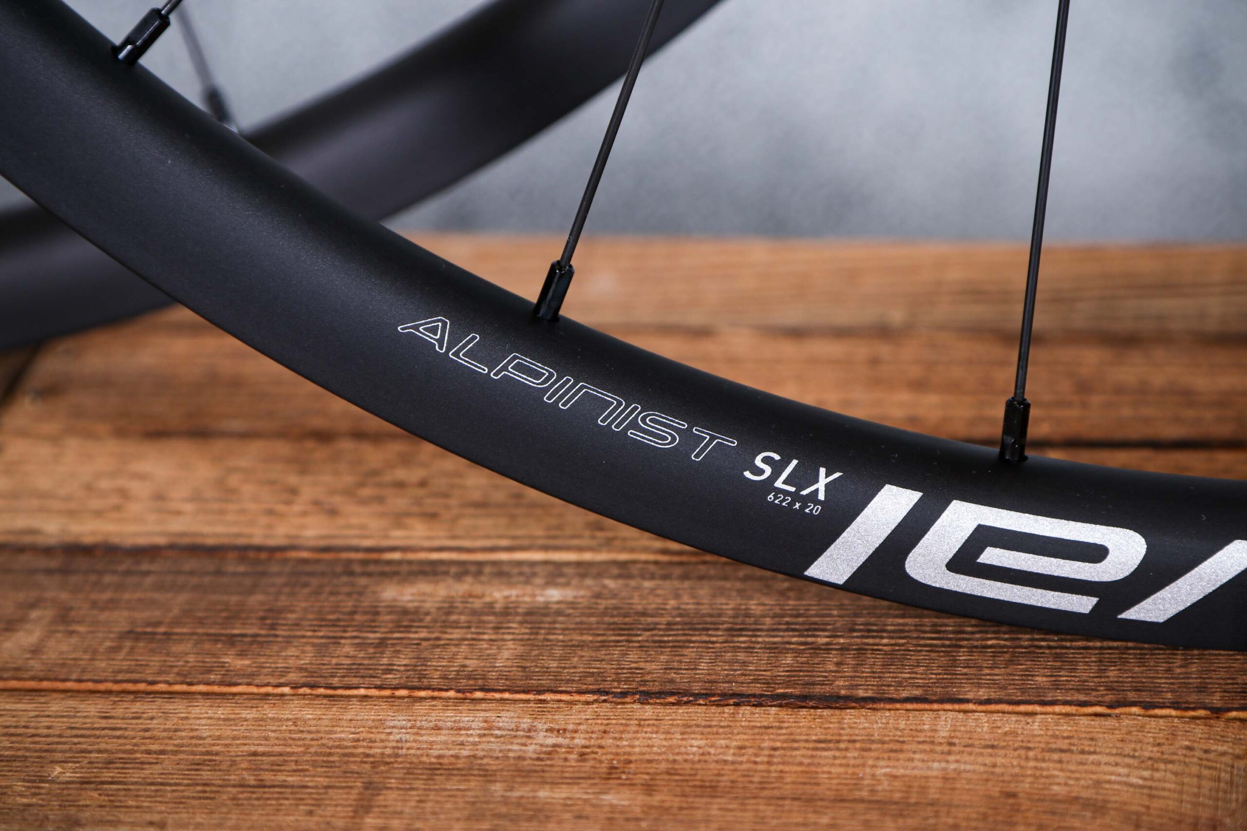 2023 Roval Alpinist SLX Disc wheelset – rim detail 2