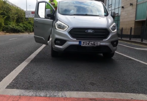 Furious van driver blasts horn and rages at cyclist… for stopping at a red light (credit – RighttoBikeit)
