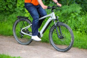 2023 Specialized Turbo Vado 4.0 – riding 1