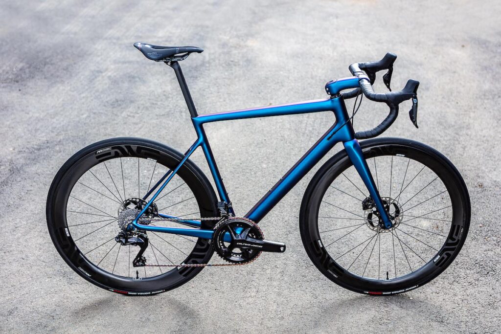 Spoon Customs carbon bike
