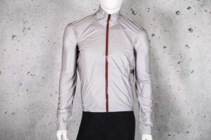 2023 Castelli Tempesta Lite Jacket.jpg