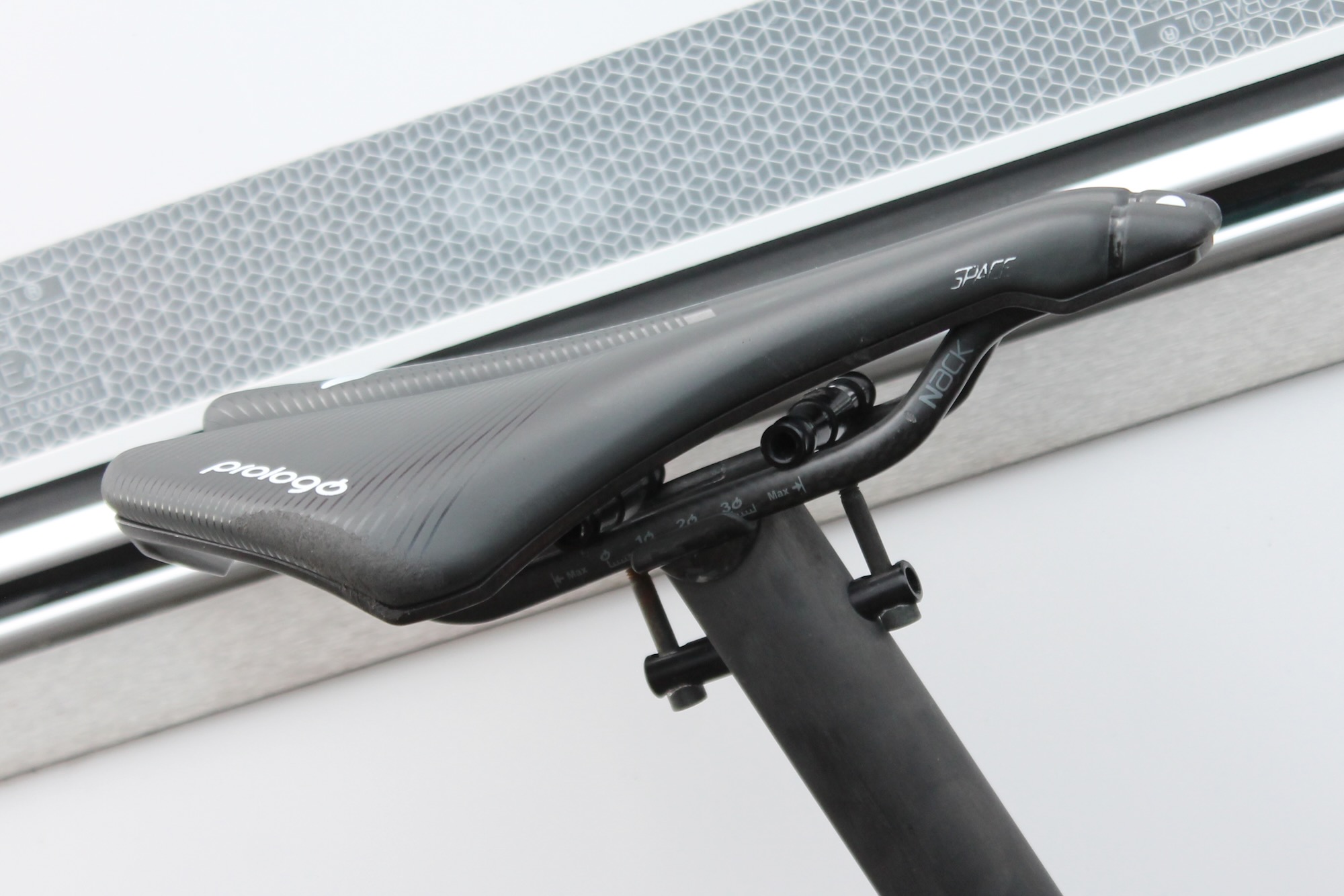 2023 Dauphine Colnago V4Rs Yates – 2