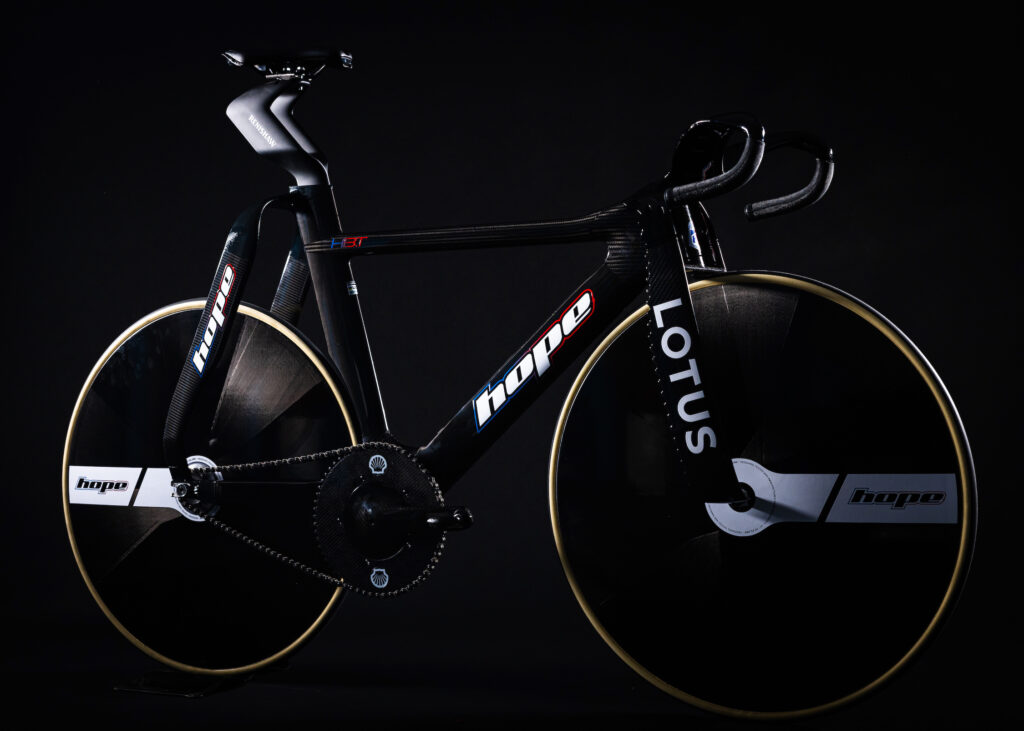 2023 Hope-Lotus bike