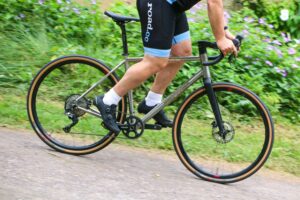 2023 Orro Terra Ti GRX800 Tailormade – riding 1.jpg