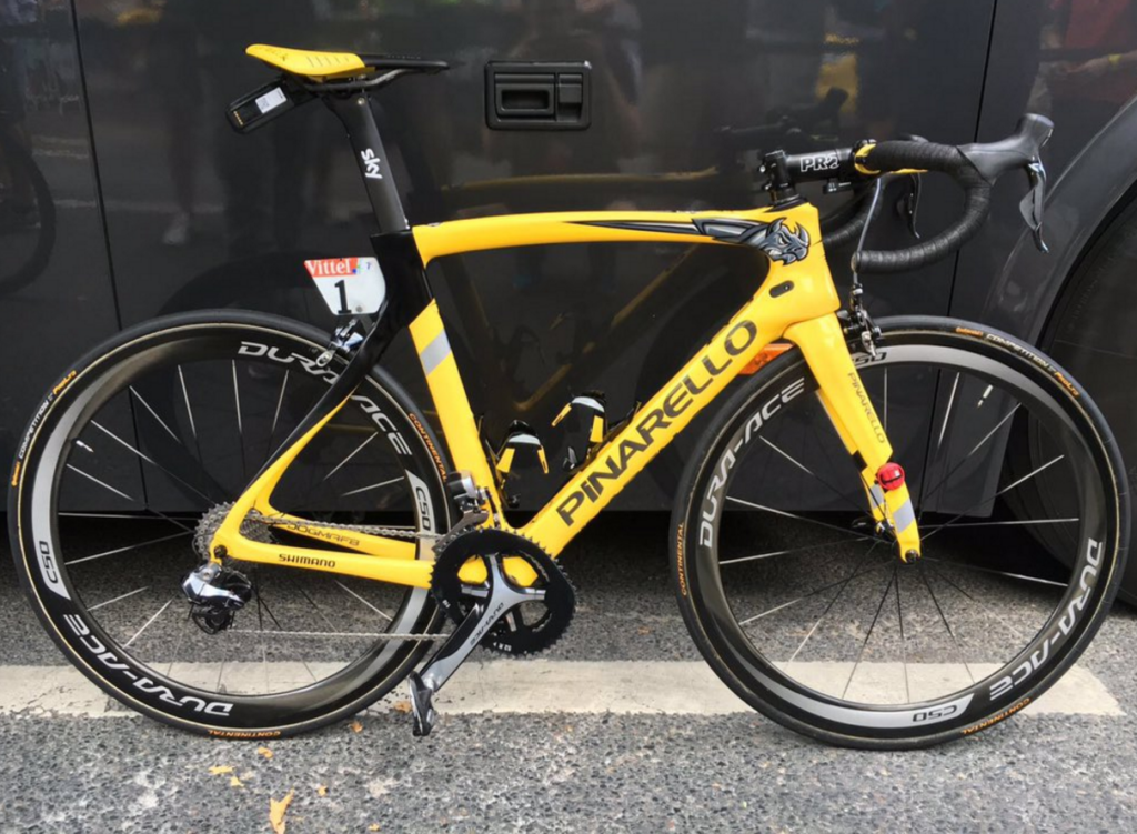 chris froome yellow pinarello.png