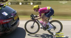 Demi Vollering drafting Tour de France Femmes 2023 stage 5 (Eurosport/GCN+)