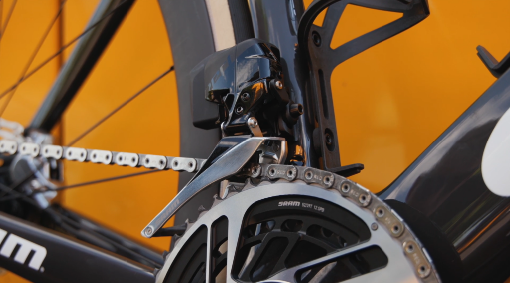 2023 dauphine sram drivetrain jumbo visma 2x close up 52/39 rings