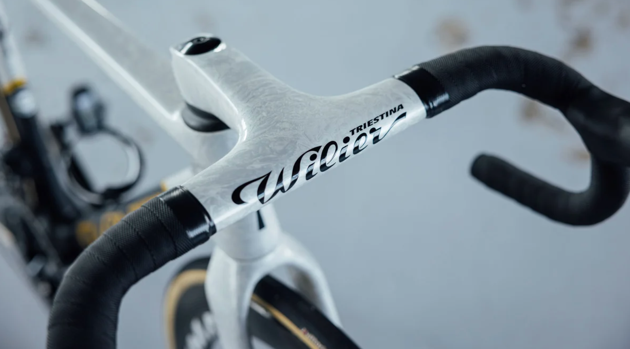2023 Mark Cavendish Wilier Filante TdF handlebars