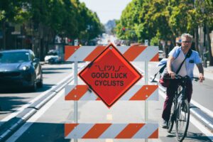 Valencia Street cycle lane signs 2 (Danielle Baskin)
