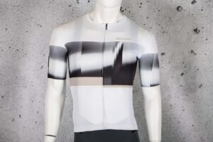 2023 Santini Mirage jersey.jpg