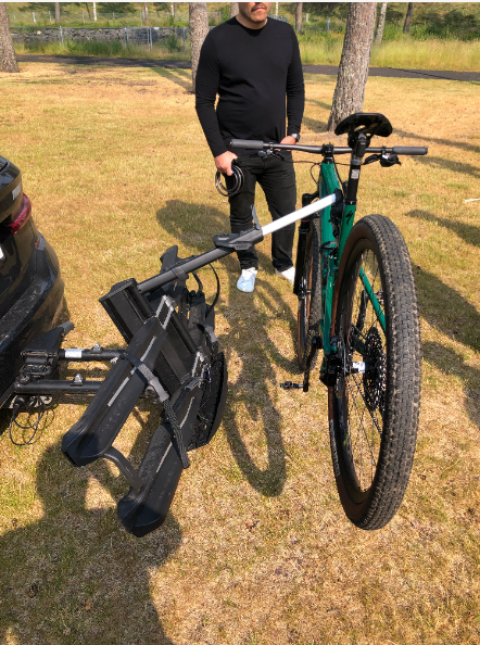2023 Thule bike rack 1