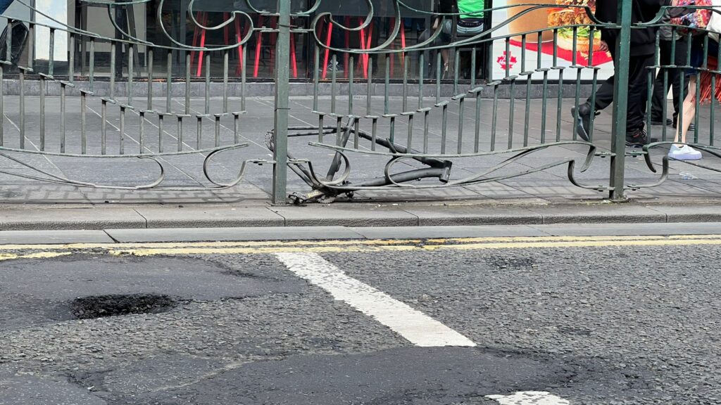 Glasgow pothole