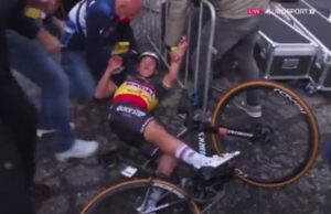 Remco Evenepoel Vuelta Stage 3 crash