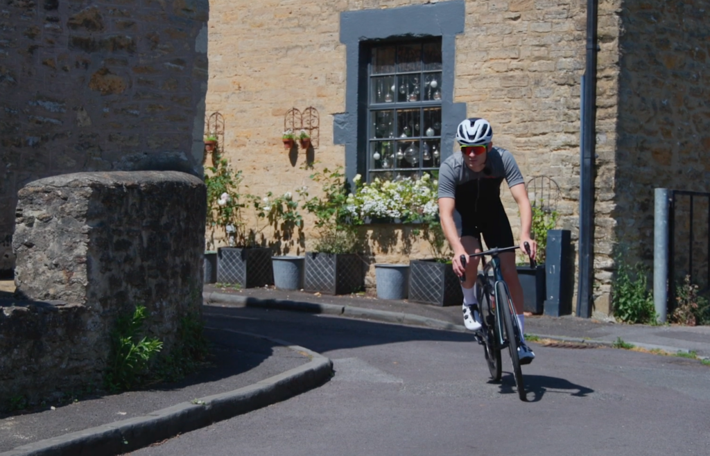 2023 Castelli summer kit riding shot