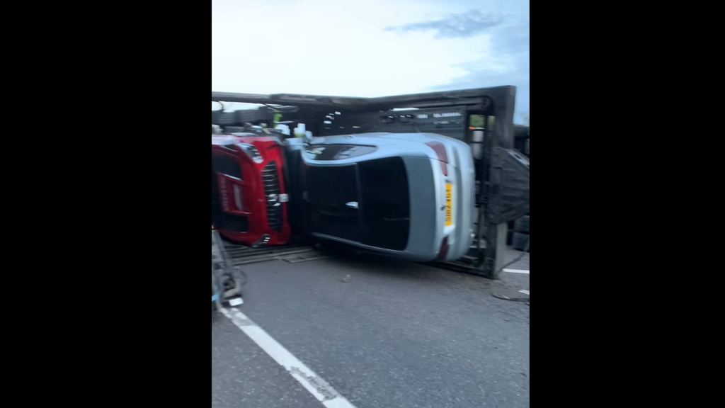 A20 vehicle transporter crash (Facebook/Ben Slipper)