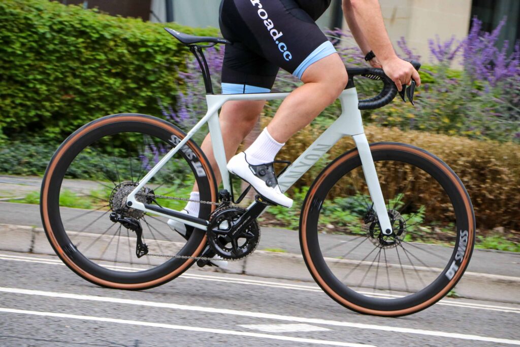 2023 Canyon Endurace CFR Di2 – riding 1.jpg