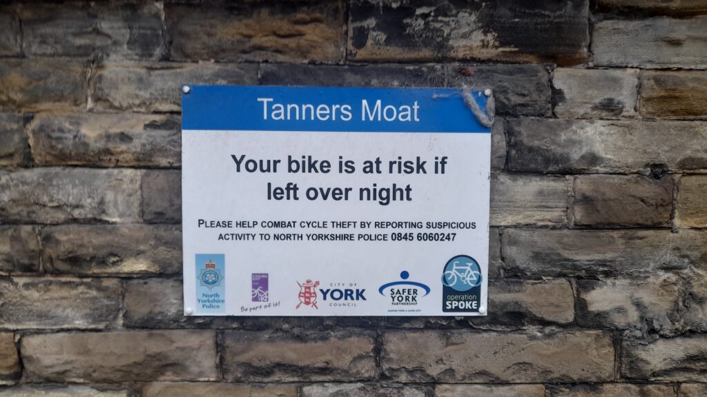 Cycling signs (copyright Simon MacMichael) (19)