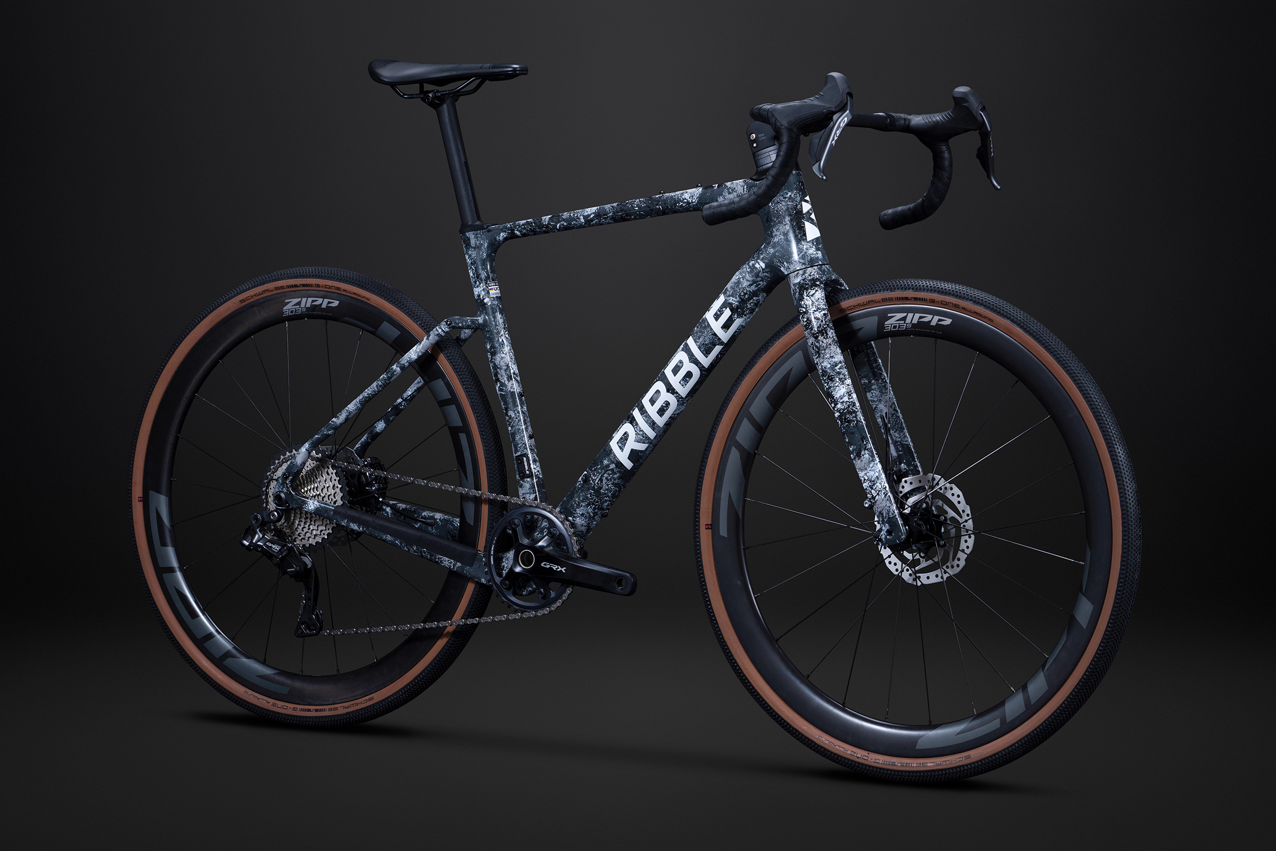 Ribble_StoneCollection_GravelSL_Granite_onBlack_2s