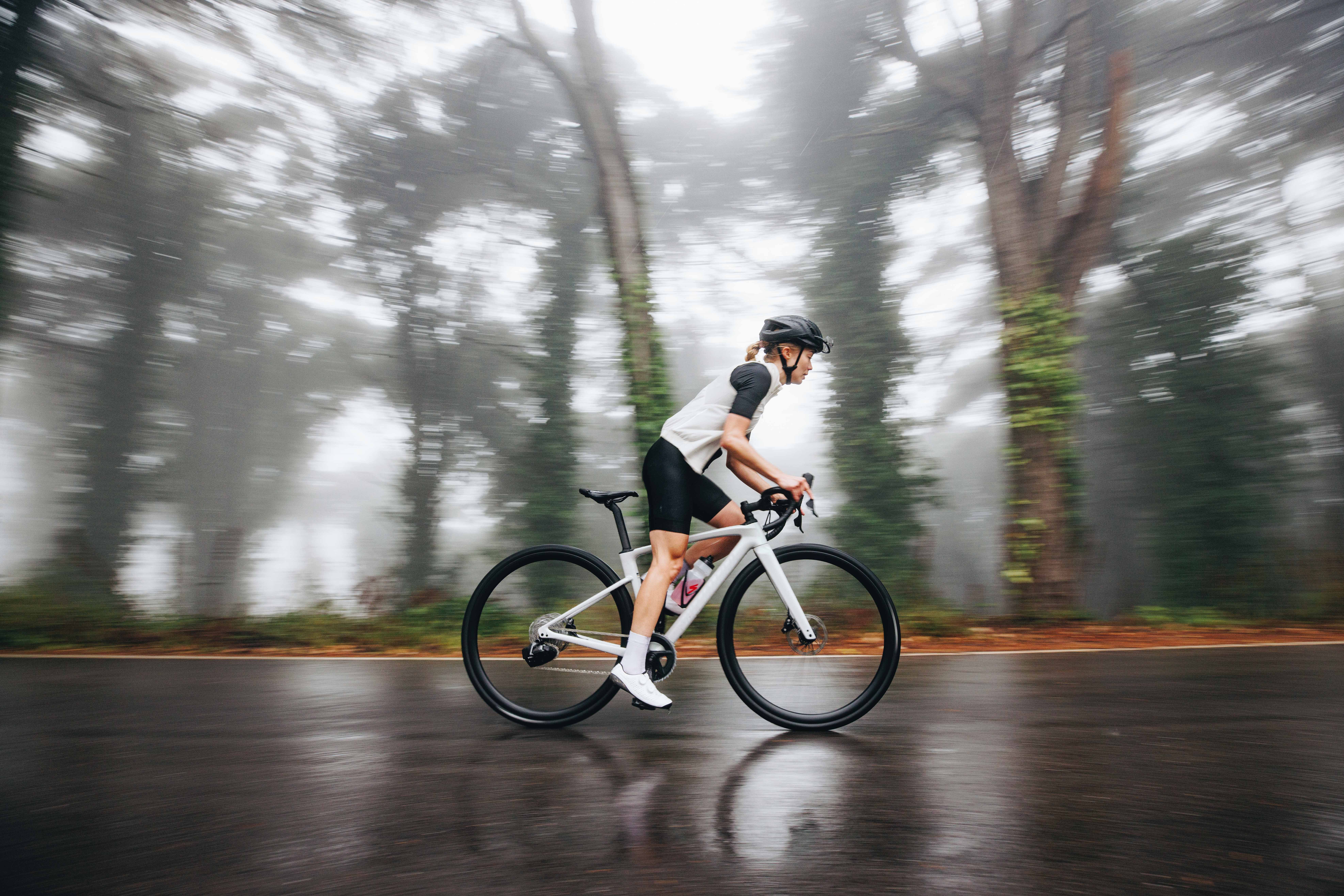 2023 Specialized Roubaix SL 8 riding 9