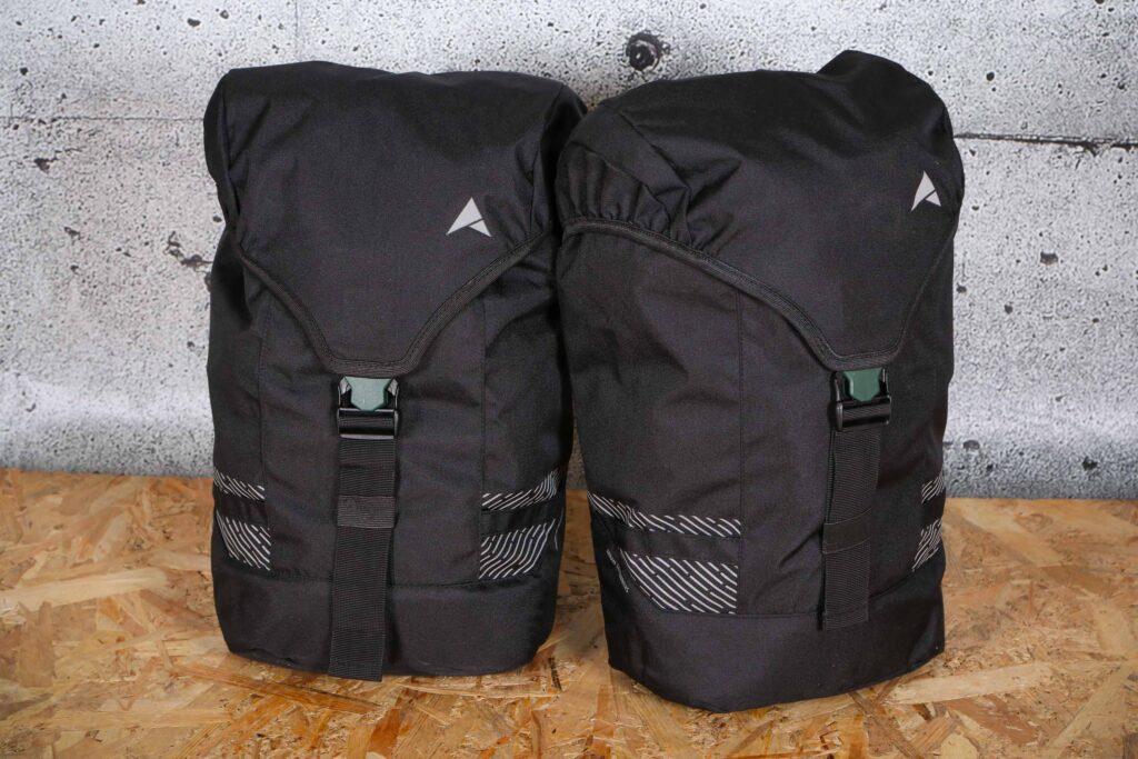 2023 Altura Arran 36 Cycling Pannier Pair.jpg