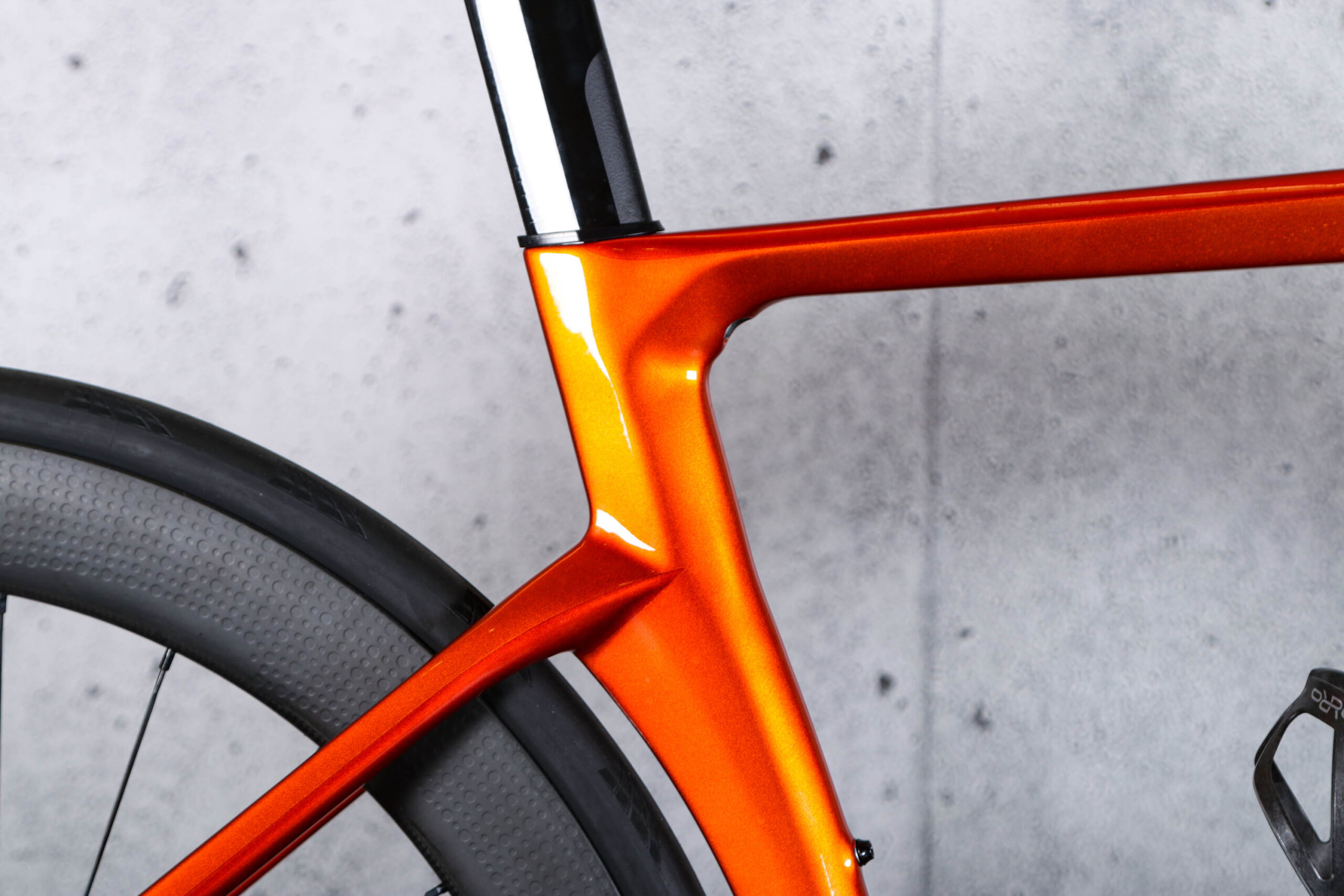 2023 Orro Signature Venturi STC Dura Ace Di2 Zipp Bike &ndash; seat tube junction