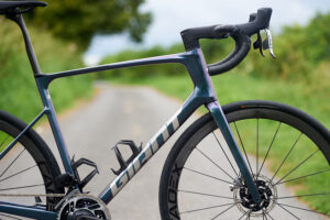 2024 Giant Defy Advanced SL 0 – front.jpg