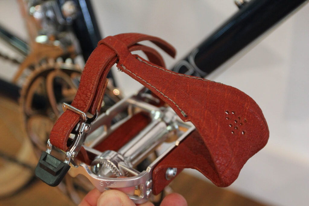 Charge bikes 2011 launch &ndash; Bill Amberg custom toeclips