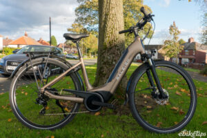 Raleigh Motus Tour side on 2