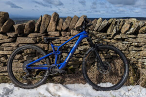 Trek Fuel EXe 9 side on