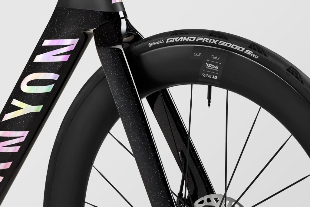 2023 Canyon Aeroad CFR Cosmos bike at bedtime7