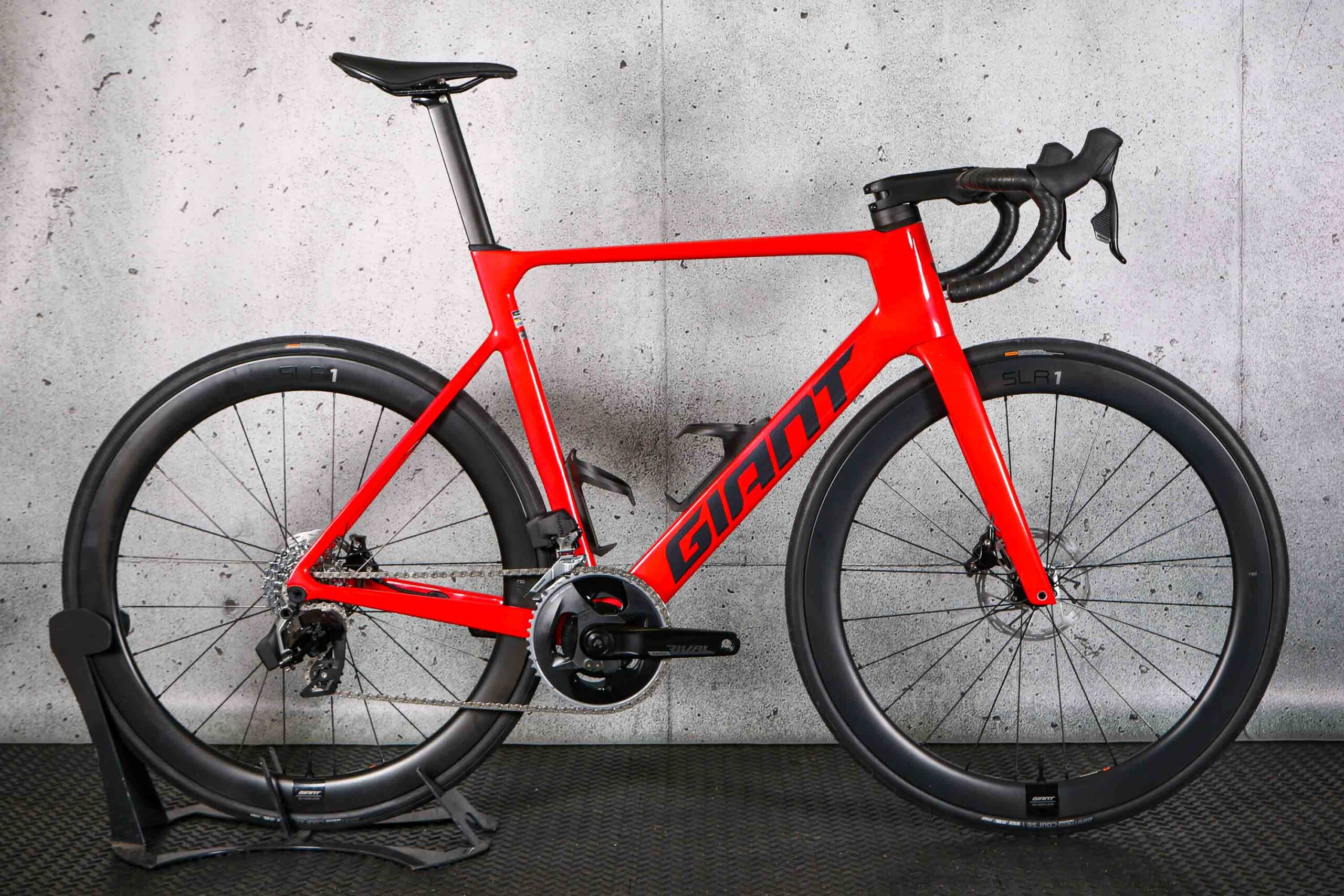 2023 Giant Propel Advanced Pro 1