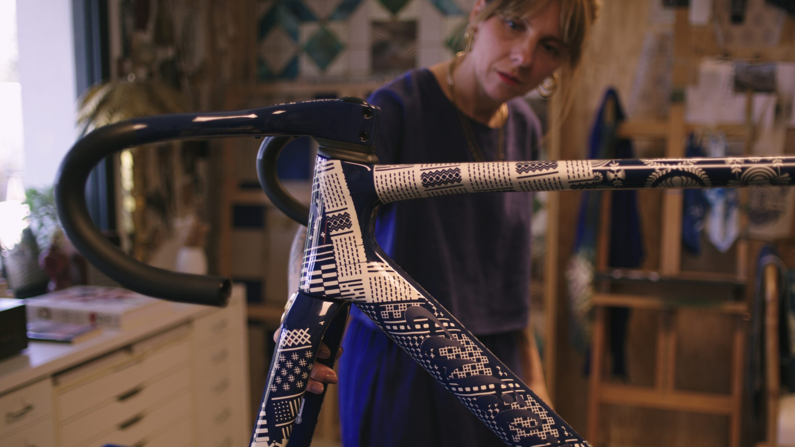 2023 Wilier 0 SLR Unico x Koralie bike at bedtime6