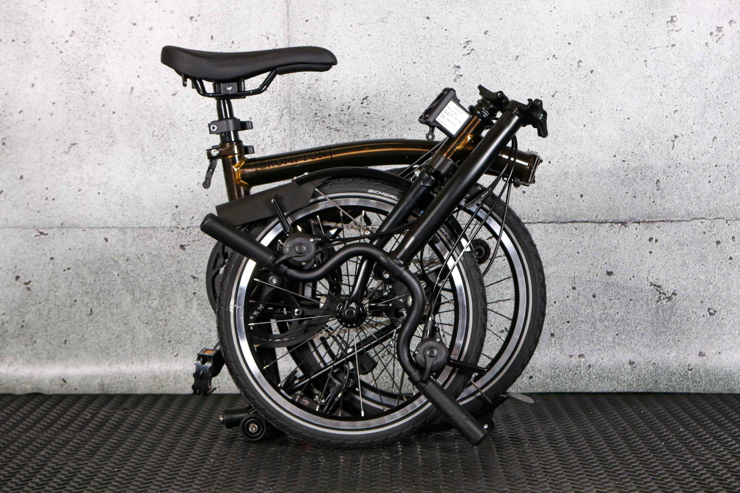 2022 Brompton C Line Explore &ndash; folded 2