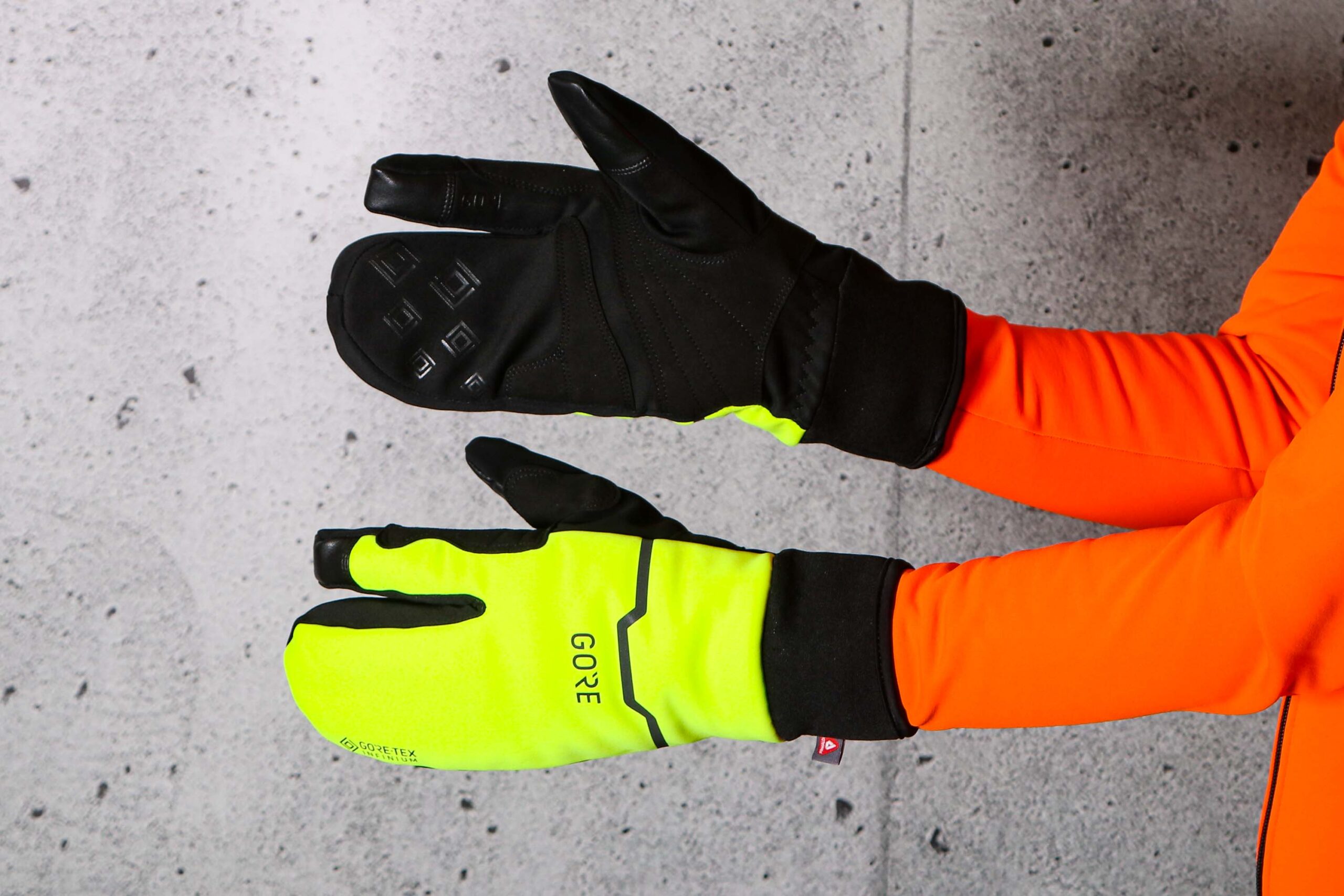 2023 Gorewear Gore-Tex Infinium Thermo Split Gloves