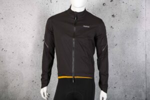 2023 GripGrab Lightweight Waterproof Jacket.jpg