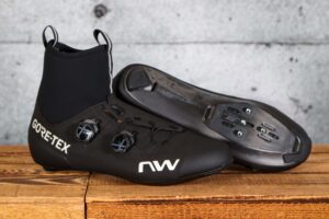 2023 Northwave Flagship R GTX.jpg
