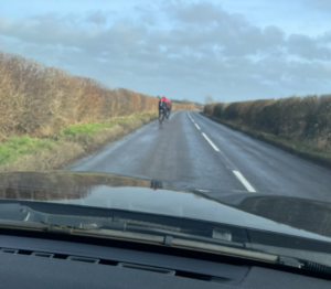 Cycling close pass tweet (Donny Gibbs, Twitter)