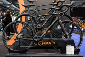 orange r9-1.jpg