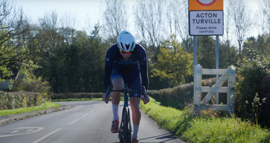 2022 wheels test, road.cc Jamie riding shot 2