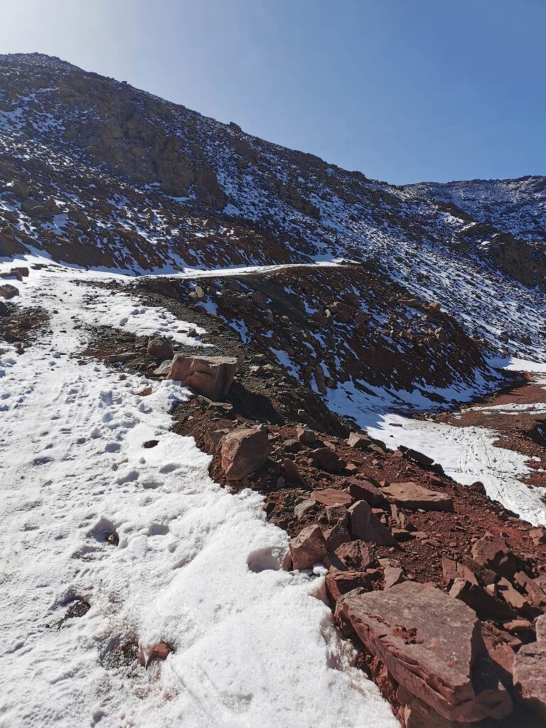 Atlas mountain race snow scenery &ndash; Richard Stoodley