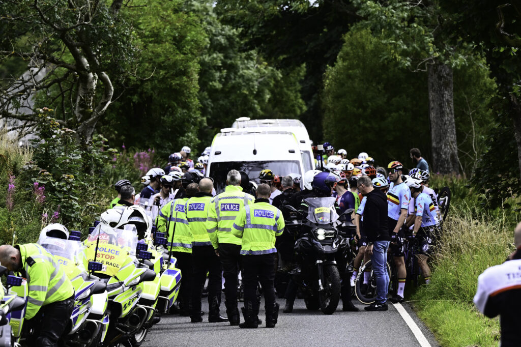 2023 world road race championships stopped following protest (Pauline Ballet/SWpix.com)